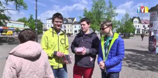 2015.04.29 – FLAGI I KONSTYTUCJE W RĘKACH TARNOBRZEŻAN