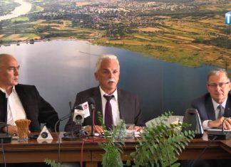 2015.08.19 – DYSKUTOWALI O BUDOWIE WAŁÓW, POLDERÓW I ZBIORNIKÓW