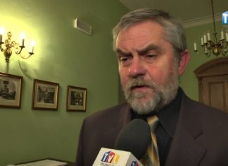 2015.11.28 – UHONOROWANA ZA DZIAŁALNOŚĆ NA RZECZ REGIONU