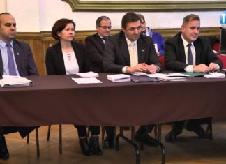 201511.26 – HOTEL IDZIE W DZIERŻAWĘ