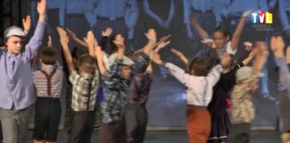 OKO REPORTERA Z DN. 21 PAŹDZIERNIKA 2016 – Występ artystyczny z okazji 30-lecia Szkoły Podstawowej nr 10 im. J. Korczaka w Tarnobrzegu