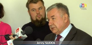 2017.10.17 – STAROSTA DOCENIŁ NAUCZYCIELSKĄ MISJĘ