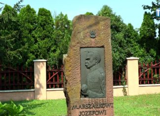 2018.08.06 – NOWE POMNIKI W TARNOBRZEGU