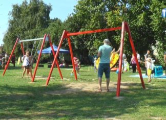 2019.08.25 – NOWY PLAC ZABAW JUŻ STOI