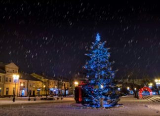 UBIERZMY RAZEM CHOINKĘ!