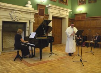 2020.08.27 – PIANISTKA I KLARNECISTA NA ZAKOŃCZENIE