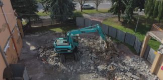 2020.09.30 – WYBURZAJĄ REMONTUJĄ DOCIEPLAJĄ