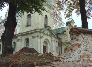 2020.10.13 – ZAMUROWANI