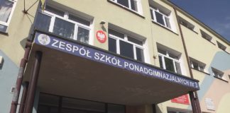 2020.10.13 – KORONAWIRUS U NAUCZYCIELA “BUDOWLANKI” I CENTRUM KSZTAŁCENIA ZAWODOWEGO zdjęcie archiwalne