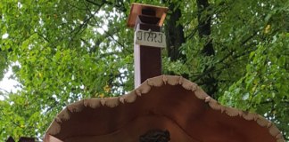 2020.10.16 – KRZYŻ Z CMENTARZA WOJENNEGO PO RENOWACJI