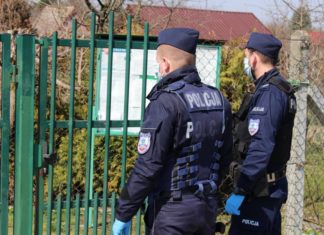 2021.08.23 – NIELETNI GRAFICIARZE ZNISZCZYLI MIENIE