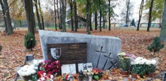 2020.11.10 – SAMORZĄDOWCY UPAMIĘTNILI ZMARŁYCH