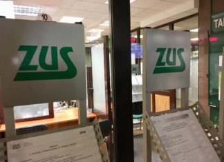 2020.11.04 – ZUS SAM POZYSKUJE DANE O KWARANTANNIE