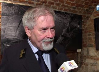 2020.11.10 – DLA WSZYSTKICH, KTÓRZY LUBIĄ CZYTAĆ I ROZKOSZOWAĆ SIĘ JĘZYKIEM POLSKIM