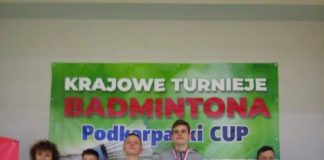 2020.11.23 – FENOMENALNA FORMA MŁODYCH BADMINTONISTÓW STALI NOWA DĘBA