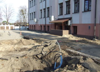 2020.12.07 – NOWY PARKING I DROGA WJAZDOWA DO SZPITALA W NOWEJ DĘBIE