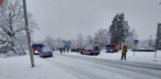 2021.01.25 – UWAGA! TRUDNE WARUNKI NA DROGACH