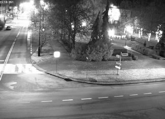 2021.01.05 – ZDEWASTOWAŁY INSTALACJE ŚWIETLNE