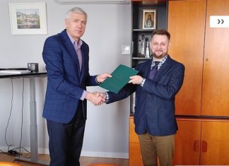 2021.02.26 – DYREKTOR SAMORZĄDOWEGO OŚRODKA KULTURY W NOWEJ DĘBIE PRZECHODZI DO RZESZOWA