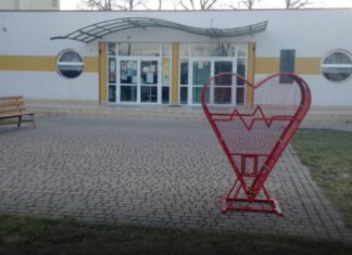 2021.03.24 – SERCE STANĘŁO PRZED SZKOŁĄ W JADACHACH