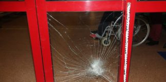 2021.03.18 – PACJENT SOR ODPOWIE ZA ZNIEWAŻENIE POLICJANTÓW I ŻOŁNIERZA