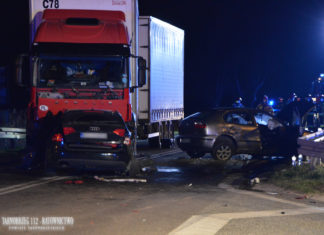 2021.04.26 – 8 OSÓB RANNYCH W WYPADKU W SUCHORZOWIE