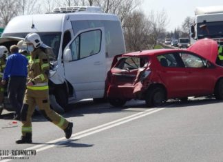 2021.04.09 – GROŹNE ZDERZENIE NA DRODZE KRAJOWEJ 77