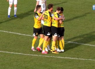 2021.04.14 – SIARKA DZIELI SIĘ PUNKTAMI Z ŁAGOWEM