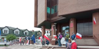 2021.05.18 – PROTESTOWALI W OBRONIE POLSKICH SĄDÓW