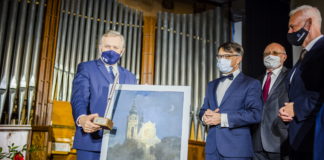 PREMIER GLIŃSKI ODWIEDZIŁ TAKŻE TARNOBRZESKI DOM KULTURY