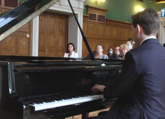 2021.08.02 – HARASIEWICZ W ZAMKU TARNOWSKICH