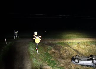 WYPADEK KOLEJOWY NA TARNOBRZESKIM SOBOWIE, POLICJANCI POSZUKUJĄ ŚWIADKÓW ZDARZENIA