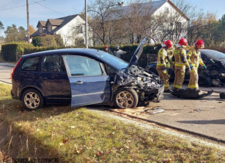 GROŹNY WYPADEK NA ULICY PODLEŚNEJ W NOWEJ DĘBIE
