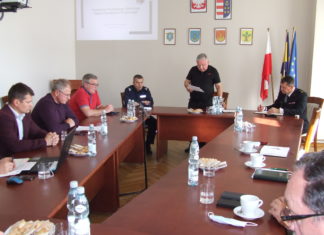 ZESPOŁY ZARZĄDZANIA KRYZYSOWEGO DYSKUTOWAŁY O BEZPIECZEŃSTWIE POWODZIOWYM