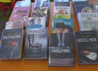 2021.11.19 – BIBLIOTEKA KSIĄŻKĘ POLECA – “UWIĘZIONE”