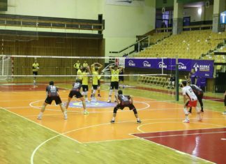 2021.11.20 – PIERWSZY PUNKT SIATKARZY SIARKI