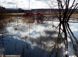 ZALANA DROGA NA ULICY LITEWSKIEJ