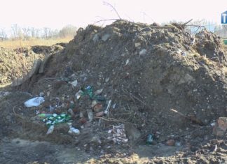 2022.02.16 – ŚMIECI NA WAŁOWEJ