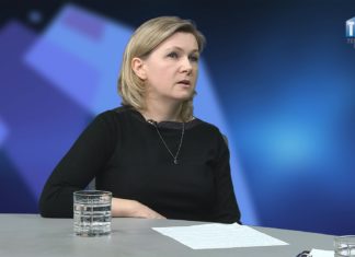 PYTAMY WPROST Z DN. 18 MARCA 2022 – ELŻBIETA BARNAŚ
