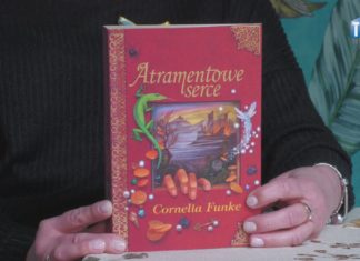 2022.04.01 – BIBLIOTEKA KSIĄŻKĘ POLECA – “ATRAMENTOWE SERCE”