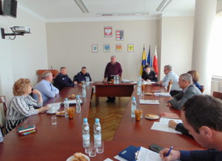 POWIATOWY ZESPÓŁ ZARZĄDZANIA KRYZYSOWEGO PODSUMOWAŁ UBIEGŁY ROK I AKTUALNE DZIAŁANIA