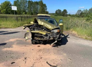 GROŹNY WYPADEK NA DRODZE POWIATOWEJ STALE – ALFREDÓWKA