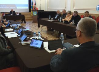 2022.05.25 – O ŚMIECIACH NA SESJI