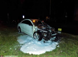 NOCNY POŻAR MERCEDESA