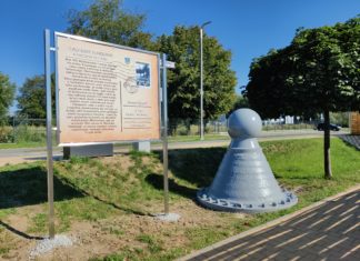 JEZIORO TARNOBRZESKIE. HISTORIA NA TABLICACH