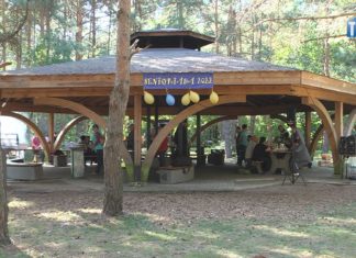 2022.09.09 – NOWA DĘBA “POD RZĄDAMI” SENIORÓW