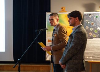 ROZMOWY O SMARKATEJ W CMOLASIE