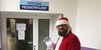 MIKOŁAJ ODWIEDZIŁ MAŁYCH PACJENTÓW SZPITALA POWIATOWEGO W NOWEJ DĘBIE