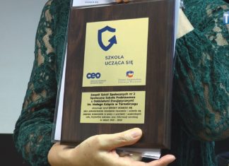 2023.02.01 – MAŁY KSIĄŻĘ Z CERTYFIKATEM “SZKOŁY UCZĄCEJ SIĘ”