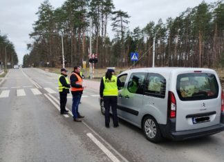 AKCJA “BEZPIECZNY PRZEJAZD” – 5 WYKROCZEŃ NA PRZEJAZDACH KOLEJOWYCH